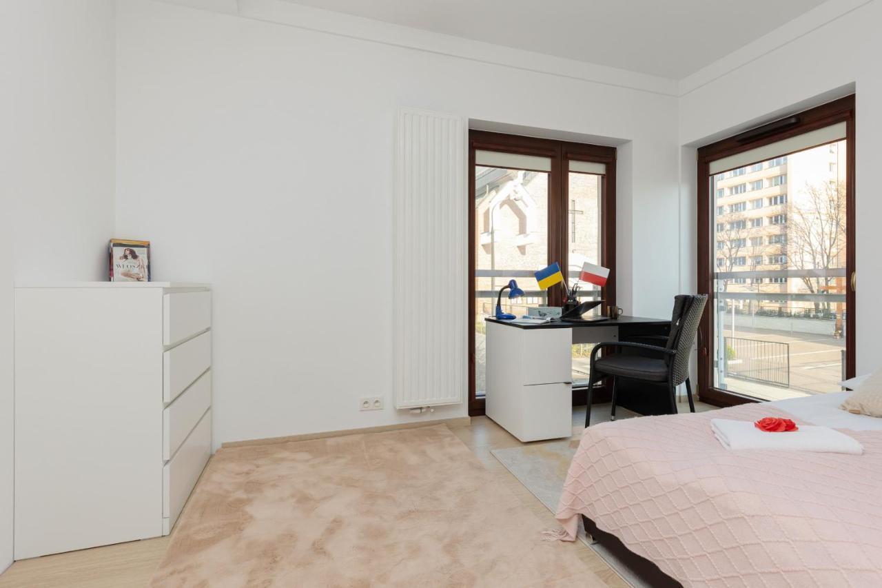 Woronicza Office By Renters Apartment *